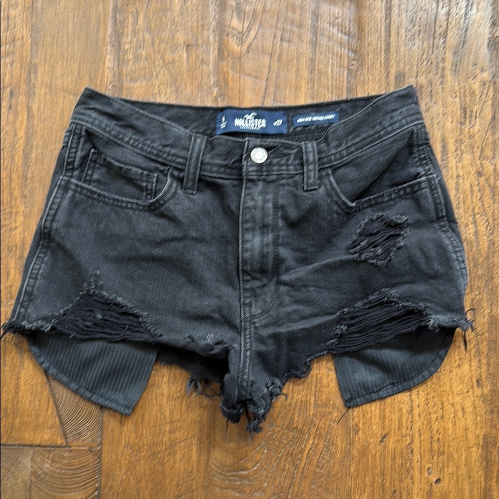 Hollister Women's Black Distressed Shorts Size 5